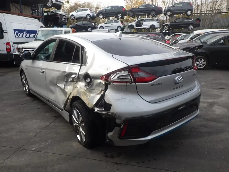 Hyundai Ioniq 1.6GDI 16V HYBRID , снимка 5 - Автомобили и джипове - 52562758