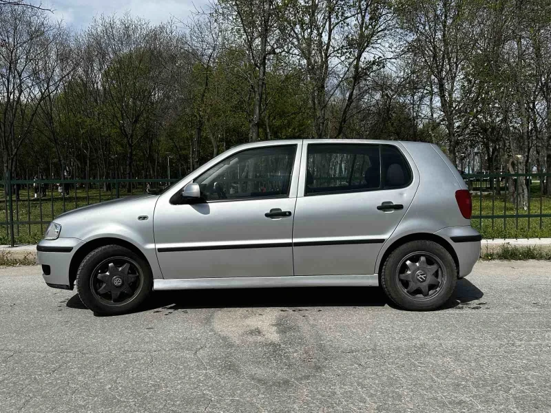 VW Polo, снимка 2 - Автомобили и джипове - 53143520