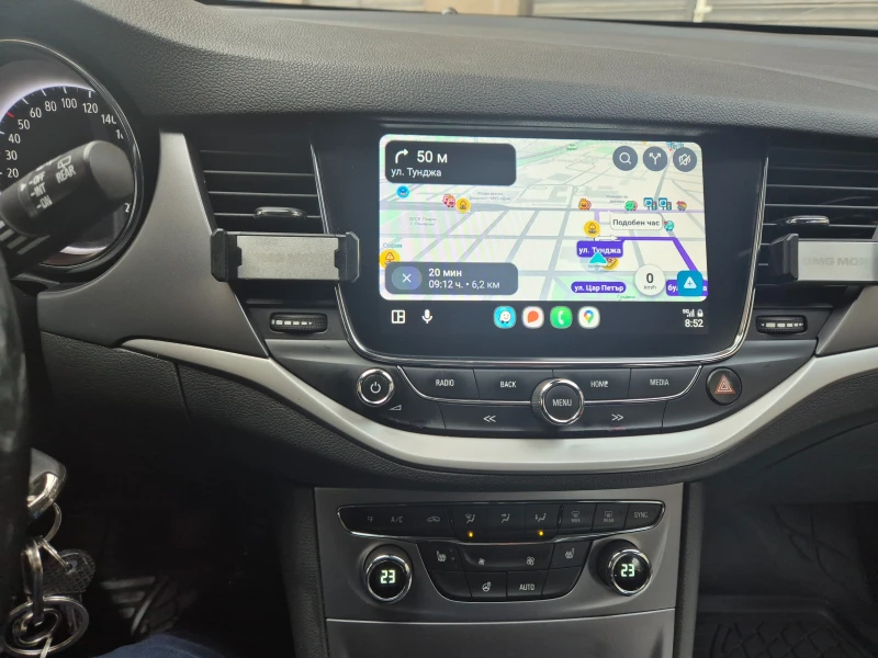 Opel Astra Sports Tourer, снимка 11 - Автомобили и джипове - 53242308