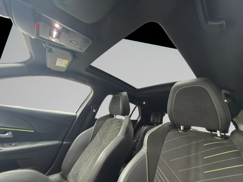 Peugeot 2008 GT 1.2 PureTech 130 EAT8 EURO 6.4, снимка 14 - Автомобили и джипове - 53273626