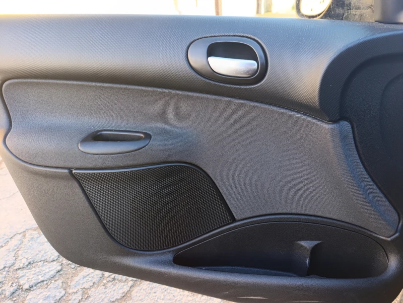 Peugeot 206 1.4i feis, снимка 7 - Автомобили и джипове - 53343280