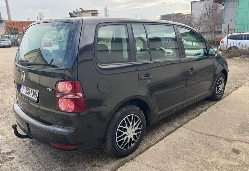 VW Touran 1.9 TDI 6+ 1, снимка 6 - Автомобили и джипове - 53497725