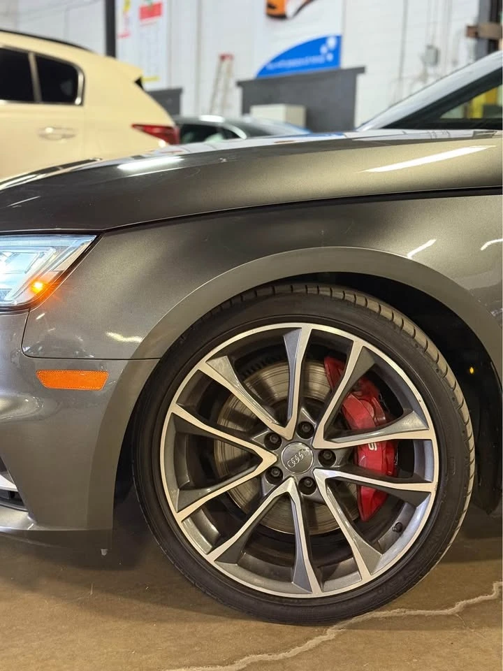 Audi S4 Technik  - изображение 7