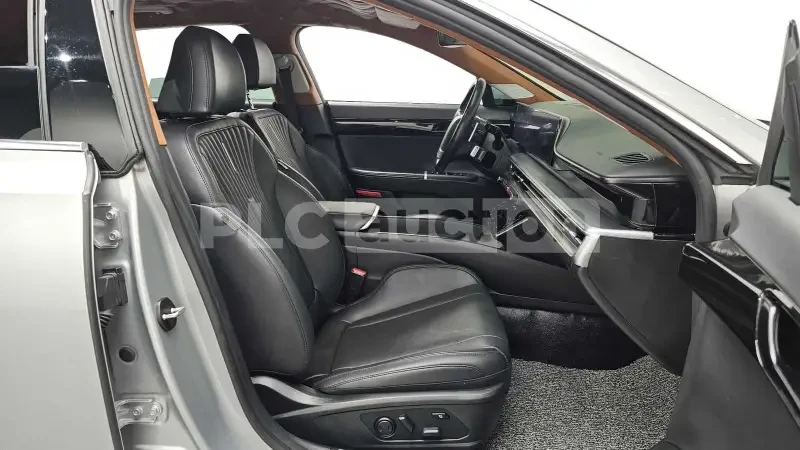 Hyundai Grandeur, снимка 9 - Автомобили и джипове - 55036793