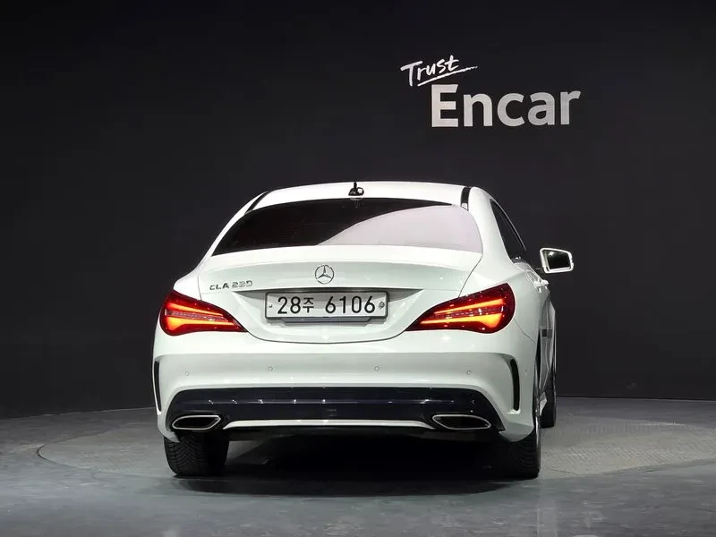 Mercedes-Benz CLA 220 Amg Line, снимка 4 - Автомобили и джипове - 56072117