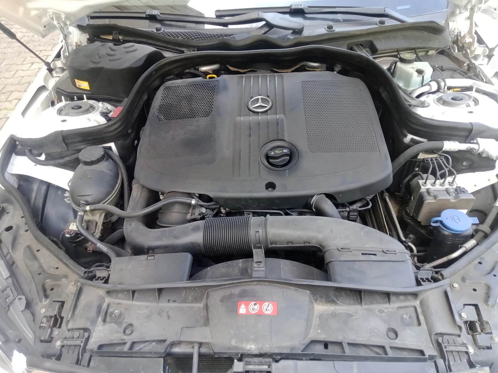 Mercedes-Benz E 200 Amg Pack* Отлична - изображение 9
