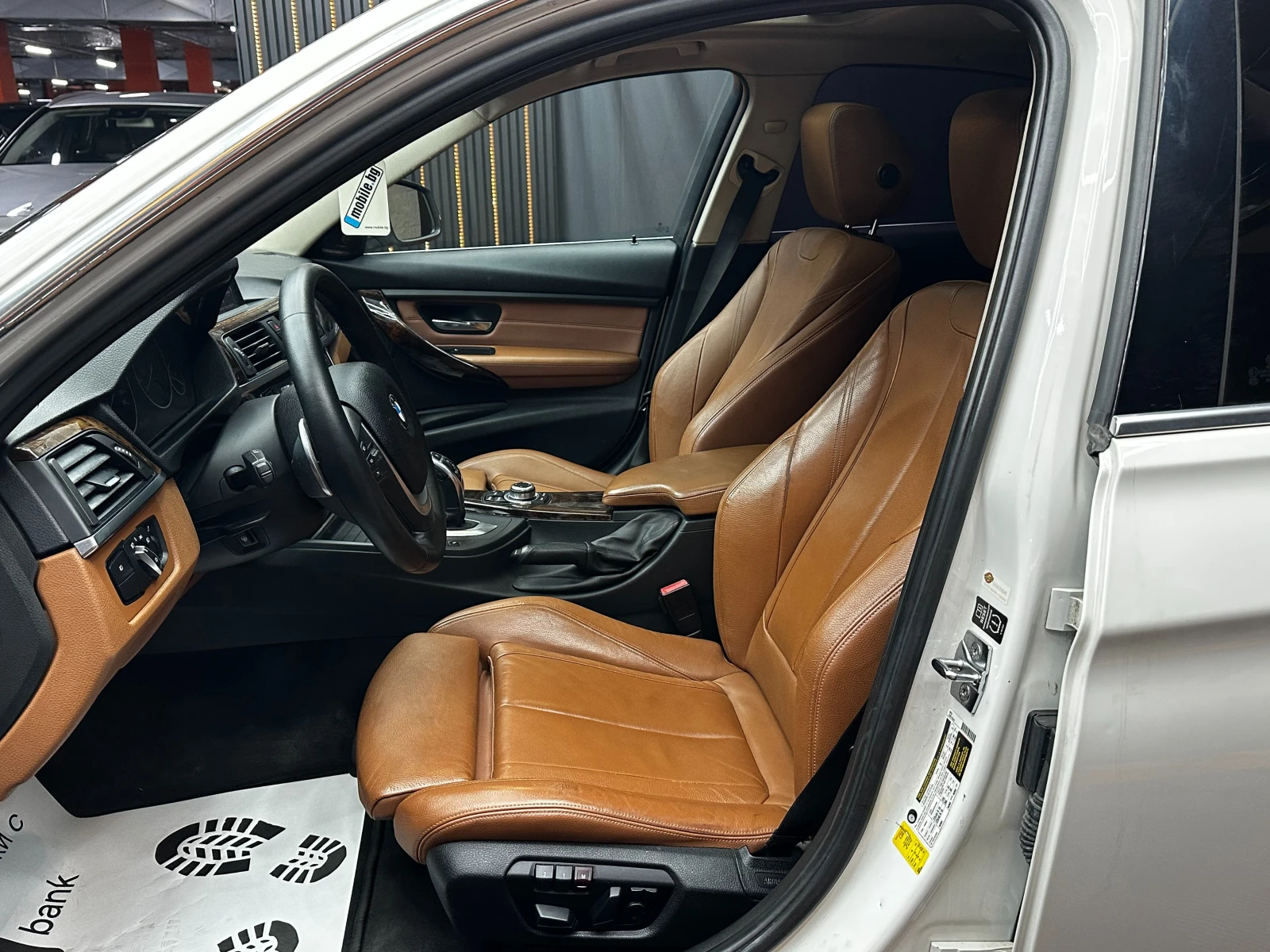 BMW 335 3.0i 306 к.с./ГАРАНЦИЯ/БАРТЕР/ЛИЗИНГ/КОМЕНТАР, снимка 7 - Автомобили и джипове - 51699085