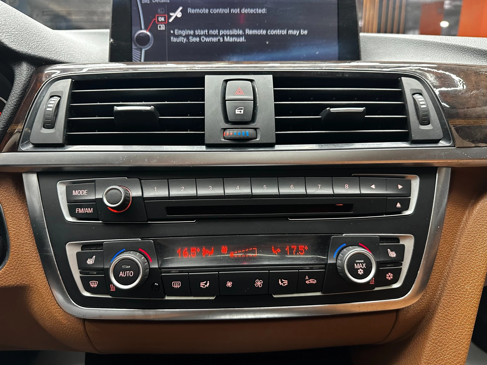 BMW 335 3.0i 306 к.с./ГАРАНЦИЯ/БАРТЕР/ЛИЗИНГ/КОМЕНТАР, снимка 13 - Автомобили и джипове - 51699085