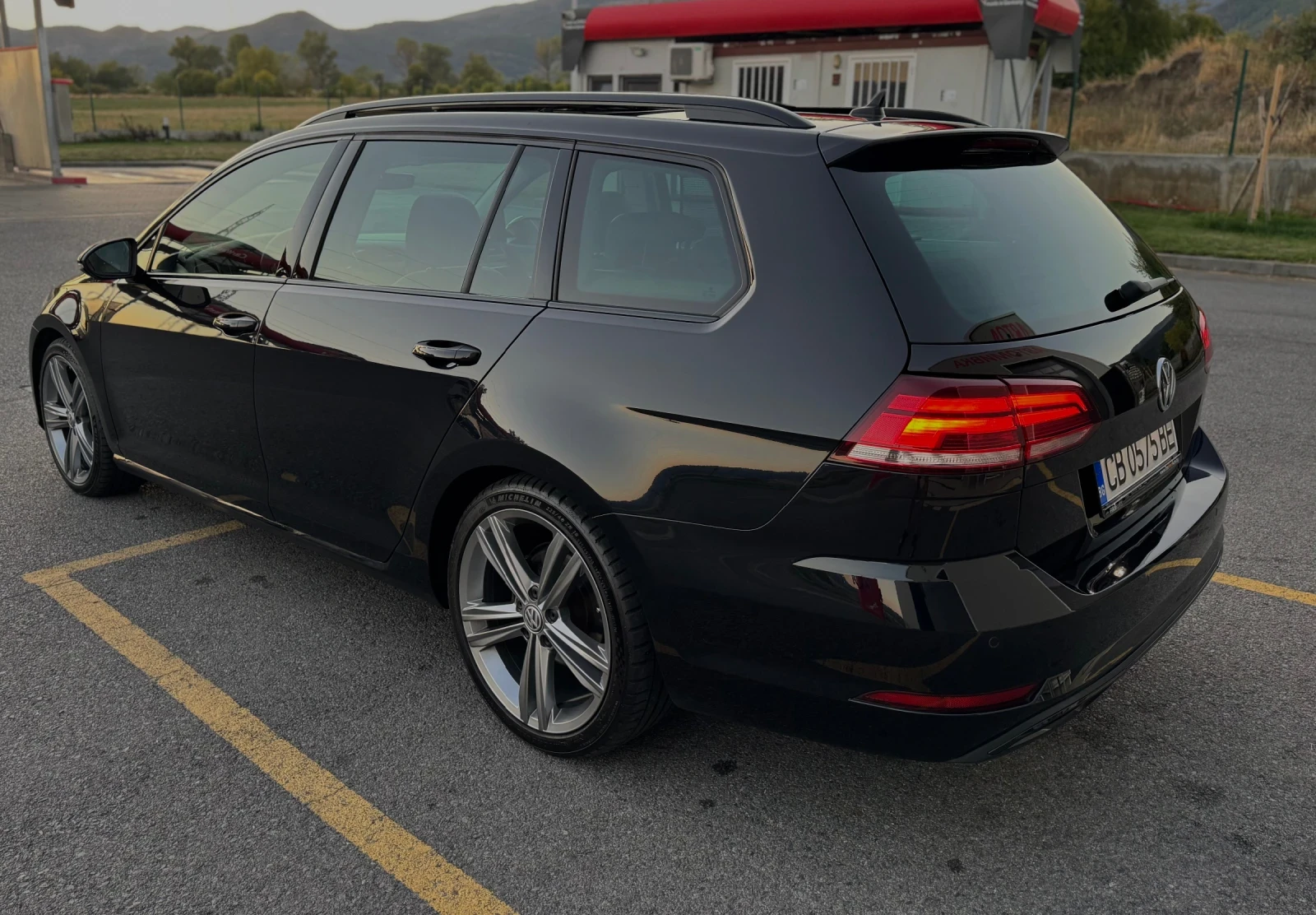 VW Golf 2.0 TDI Highline, Кожа, Keyless, Панорама, LED - изображение 3