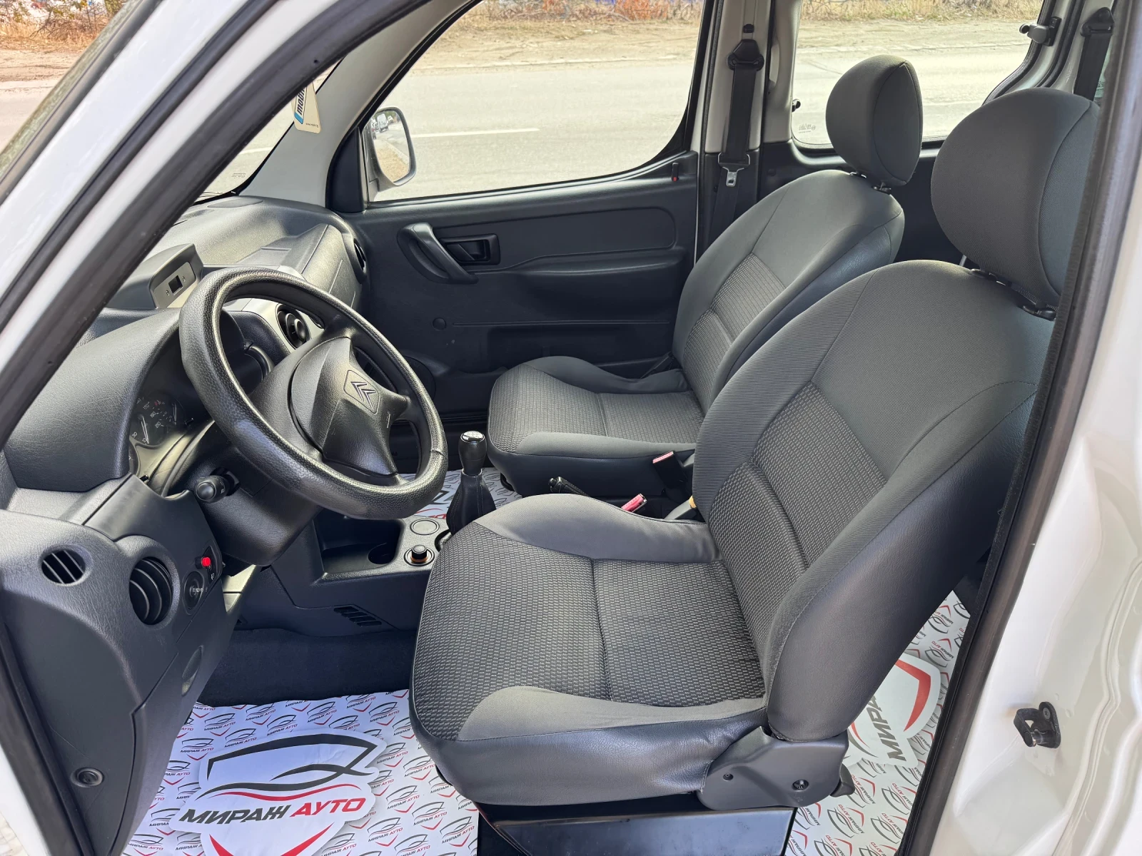 Citroen Berlingo 7-места* Обслужен* Сервизна история - изображение 9