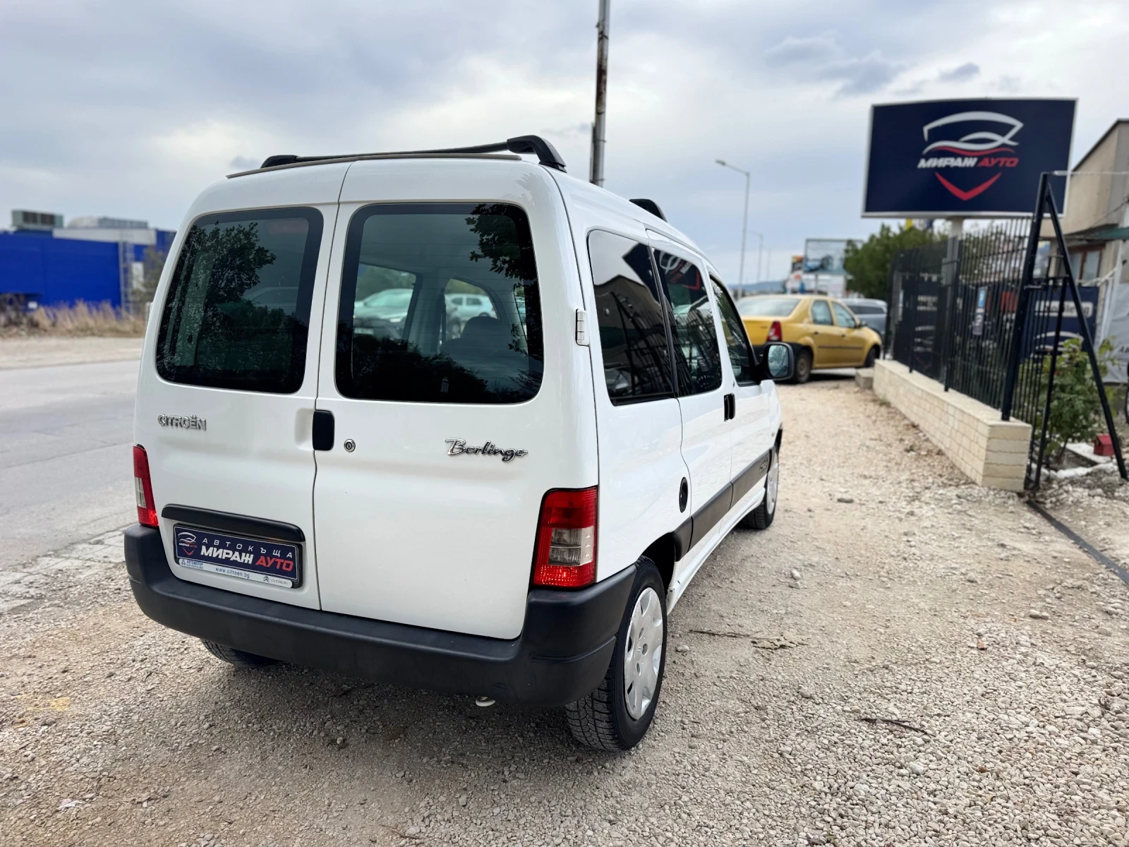 Citroen Berlingo 7-места* Обслужен* Сервизна история - изображение 4
