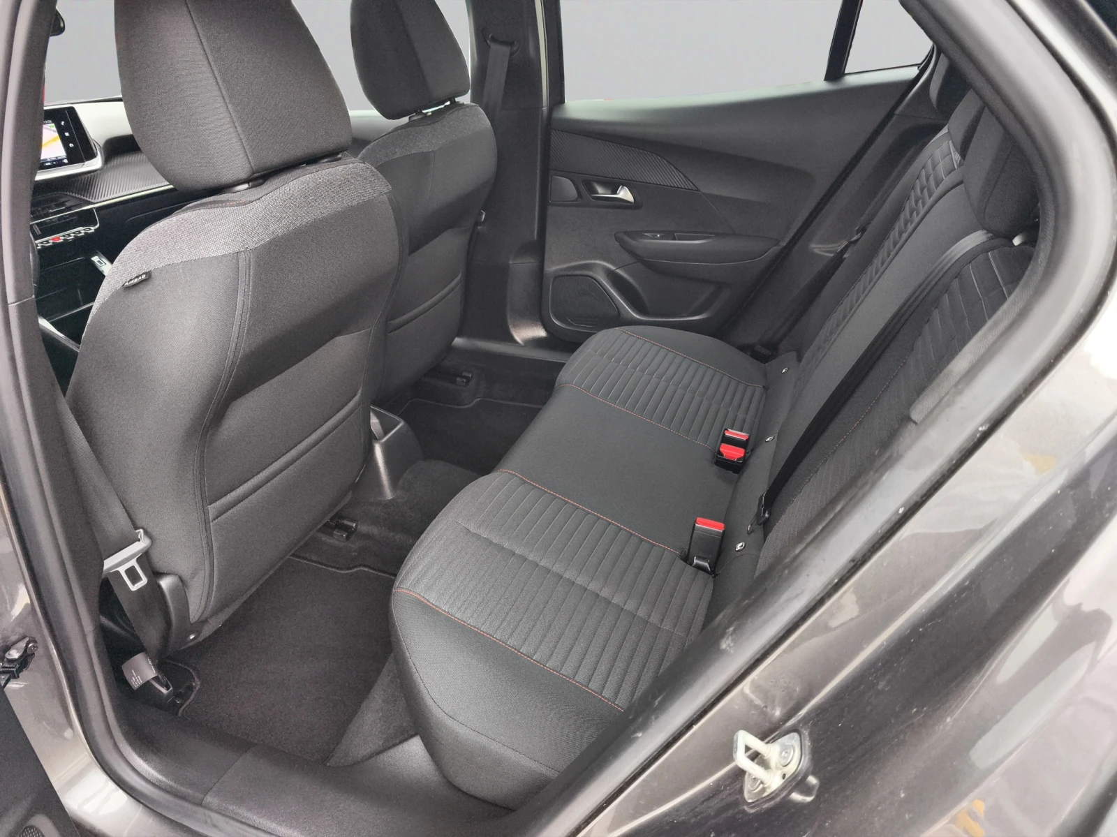 Peugeot 2008 1.2 PureTech 130 EAT8 EURO6/2011R13 | Mobile.bg � ����������� 11