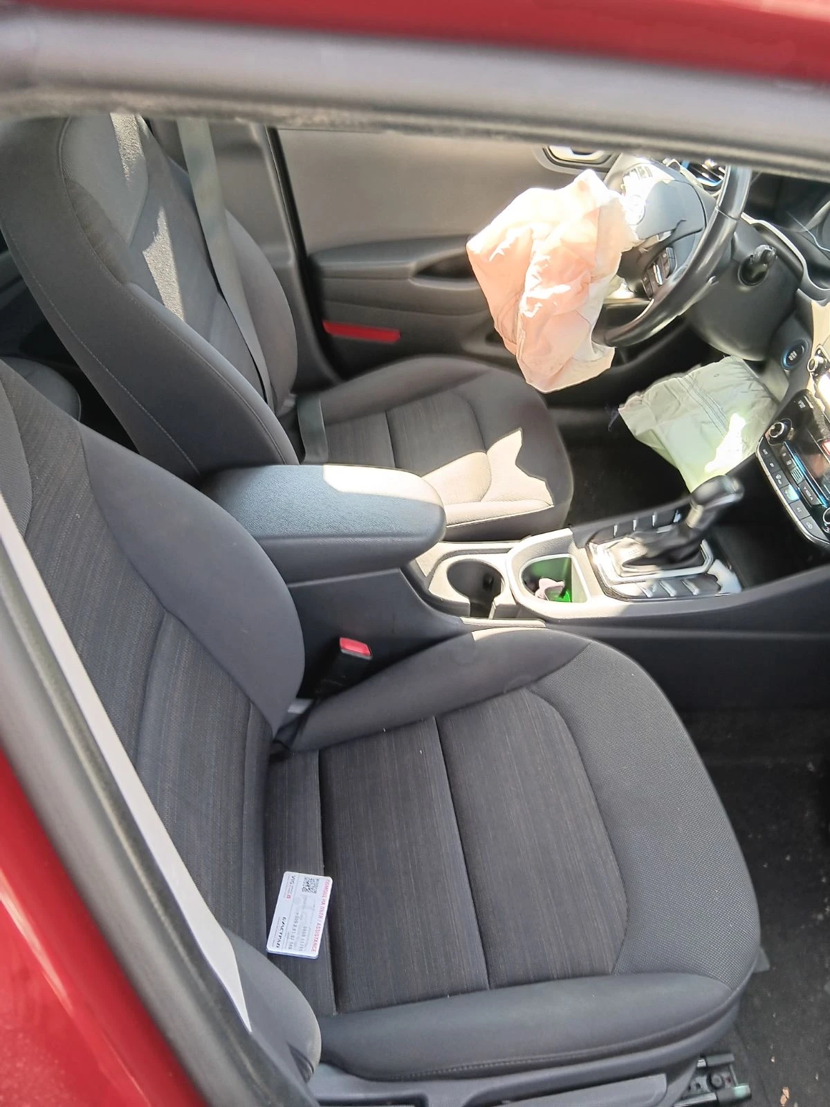 Hyundai Ioniq 1.6GDI 16V HYBRID , снимка 15 - Автомобили и джипове - 52562758