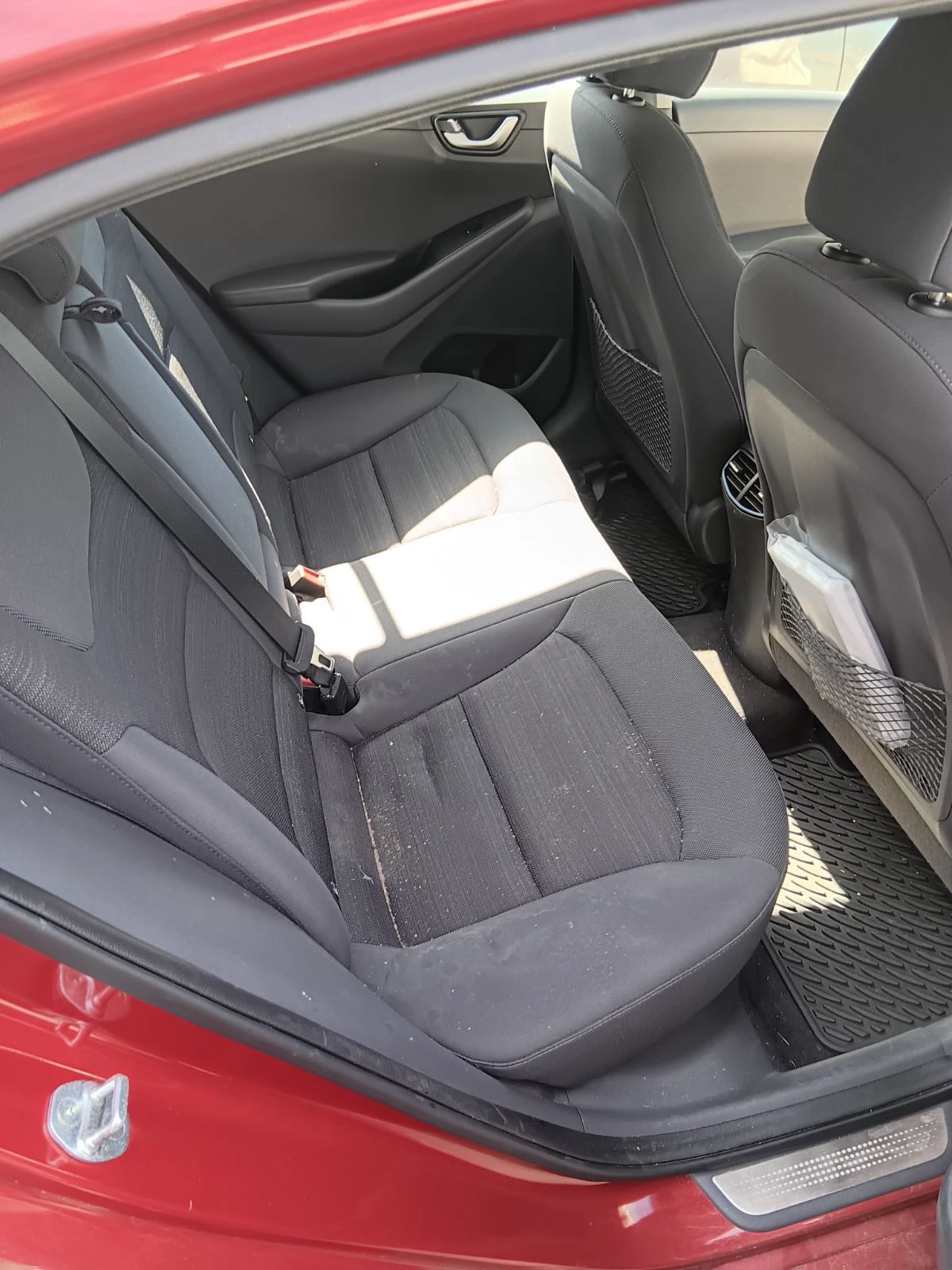 Hyundai Ioniq 1.6GDI 16V HYBRID , снимка 16 - Автомобили и джипове - 52562758