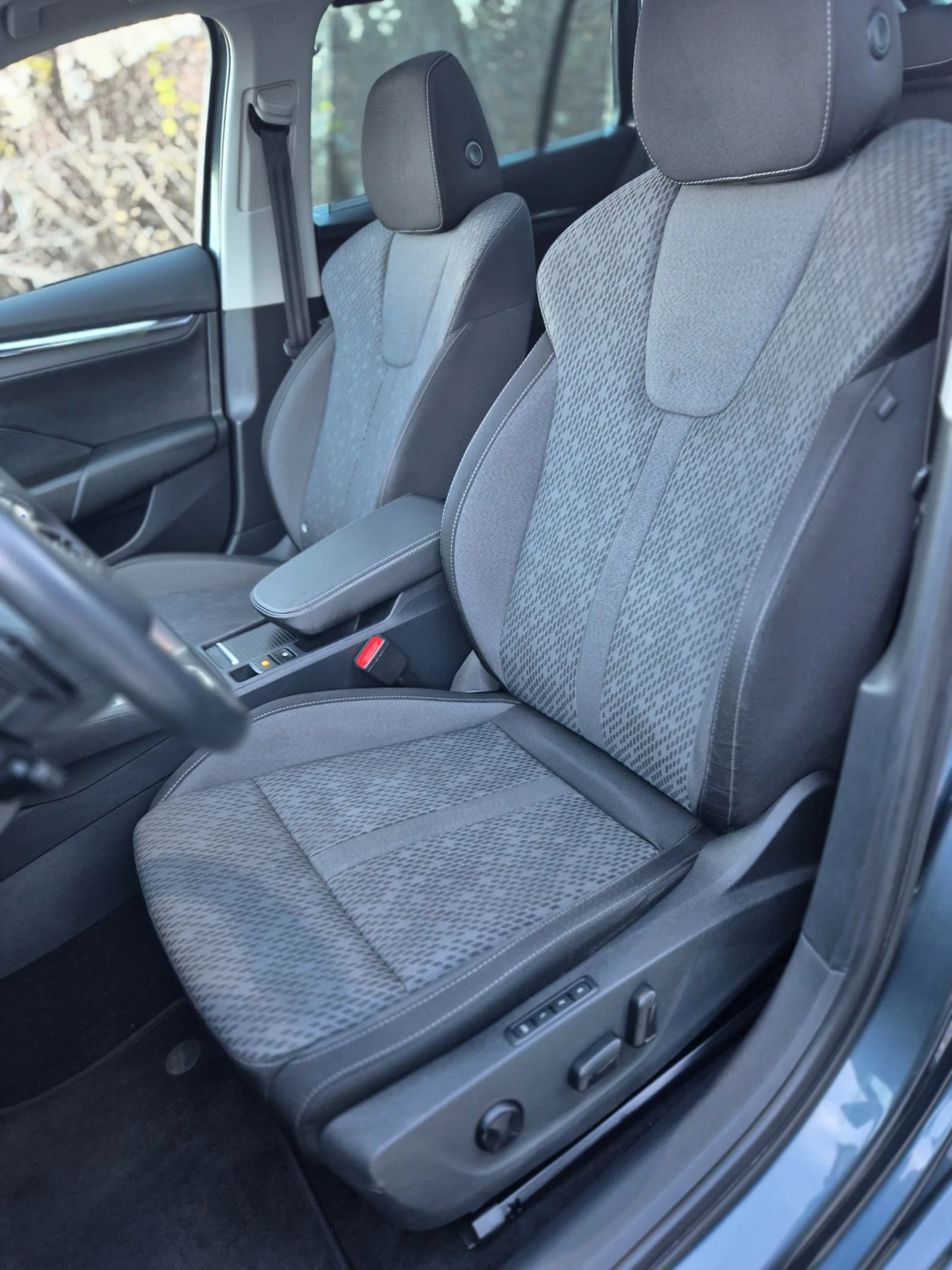 Skoda Octavia 2.0D-150кс/FULL - изображение 10