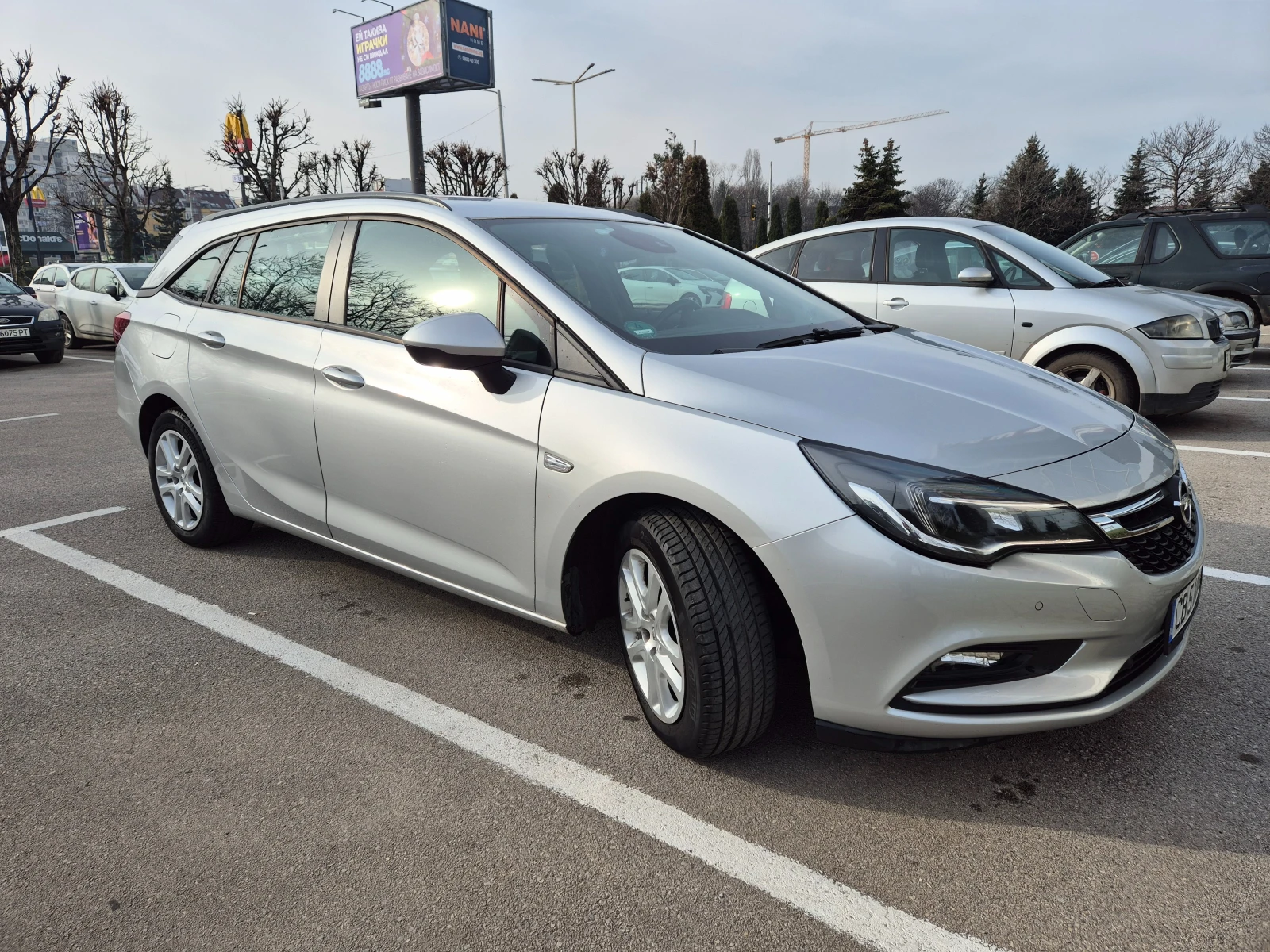 Opel Astra Sports Tourer - изображение 8
