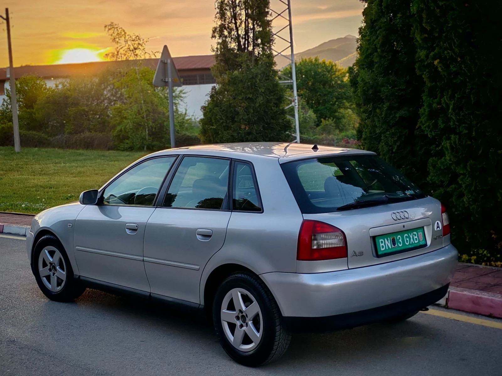 Audi A3 1.9TDI(101)* FACELIFT* XENON* ��� ����*  | Mobile.bg � ����������� 4