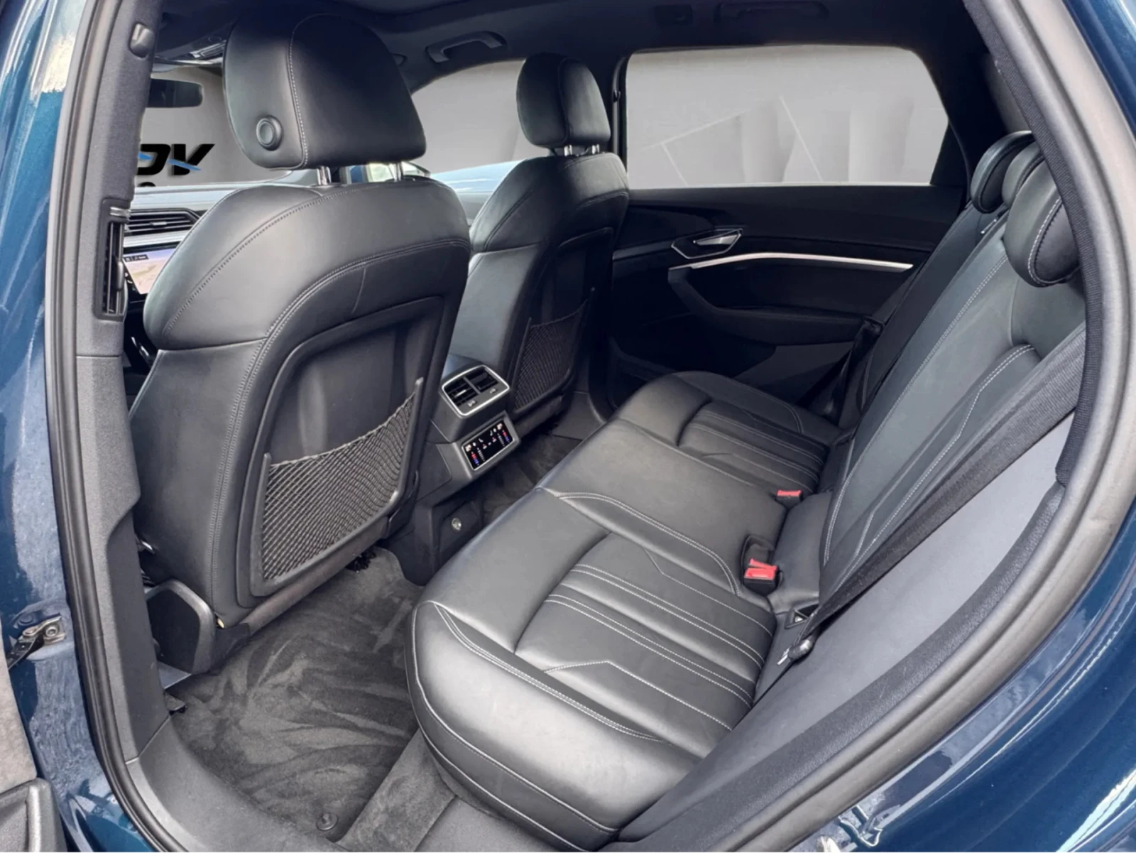 Audi E-Tron 55 S-LINE 95KWH 408КС. B&O ПАНОРАМА КОЖА ПОДГРЕВ, снимка 14 - Автомобили и джипове - 54915845