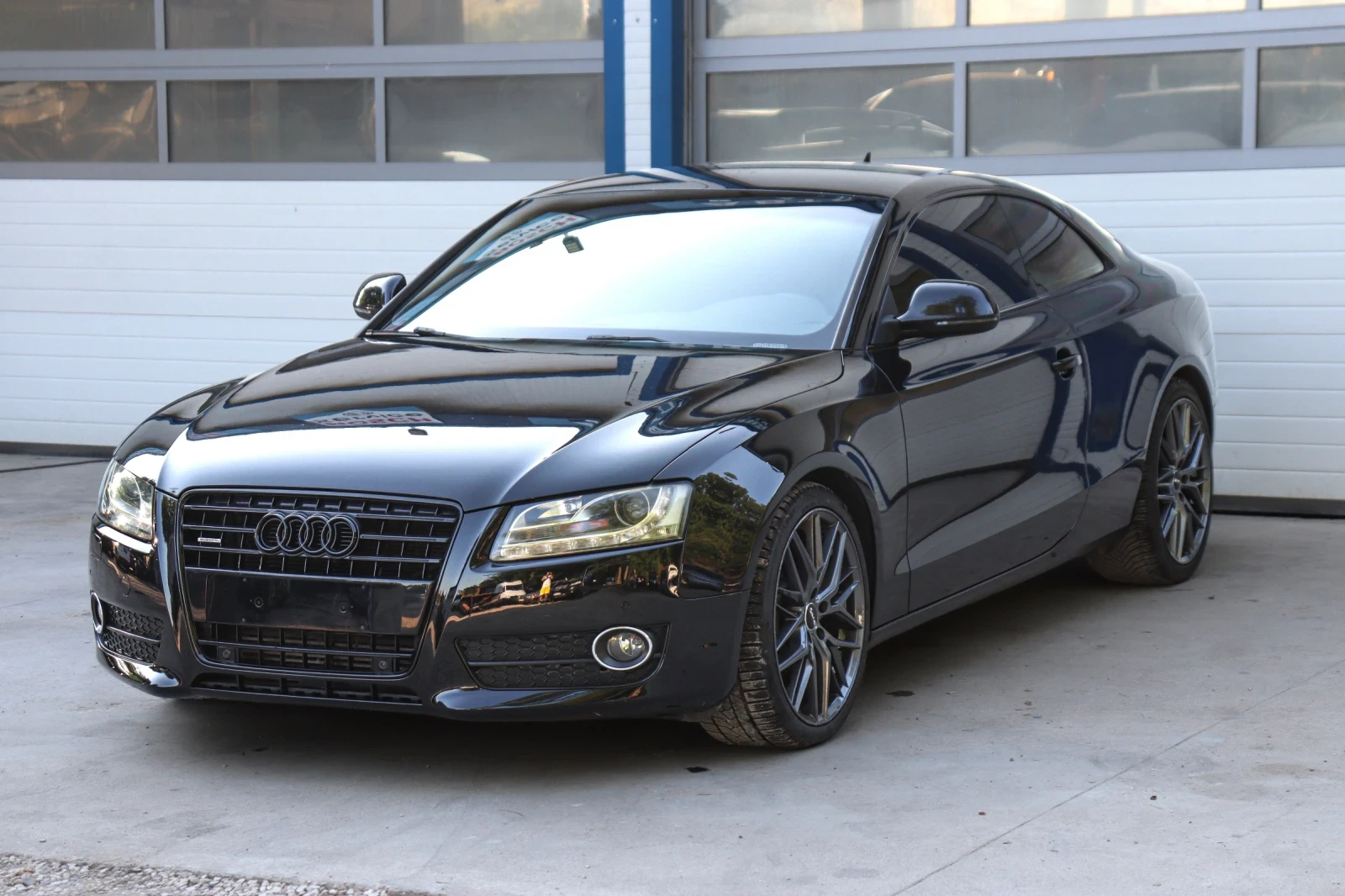 Audi A5 3.0TDIQuattroB&OS-Line19 Keyless, снимка 3 - Автомобили и джипове - 55094009