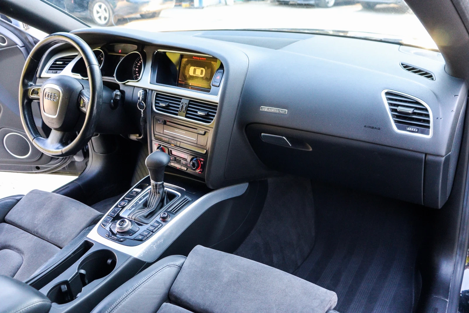 Audi A5 3.0TDIQuattroB&OS-Line19 Keyless, снимка 12 - Автомобили и джипове - 55094009