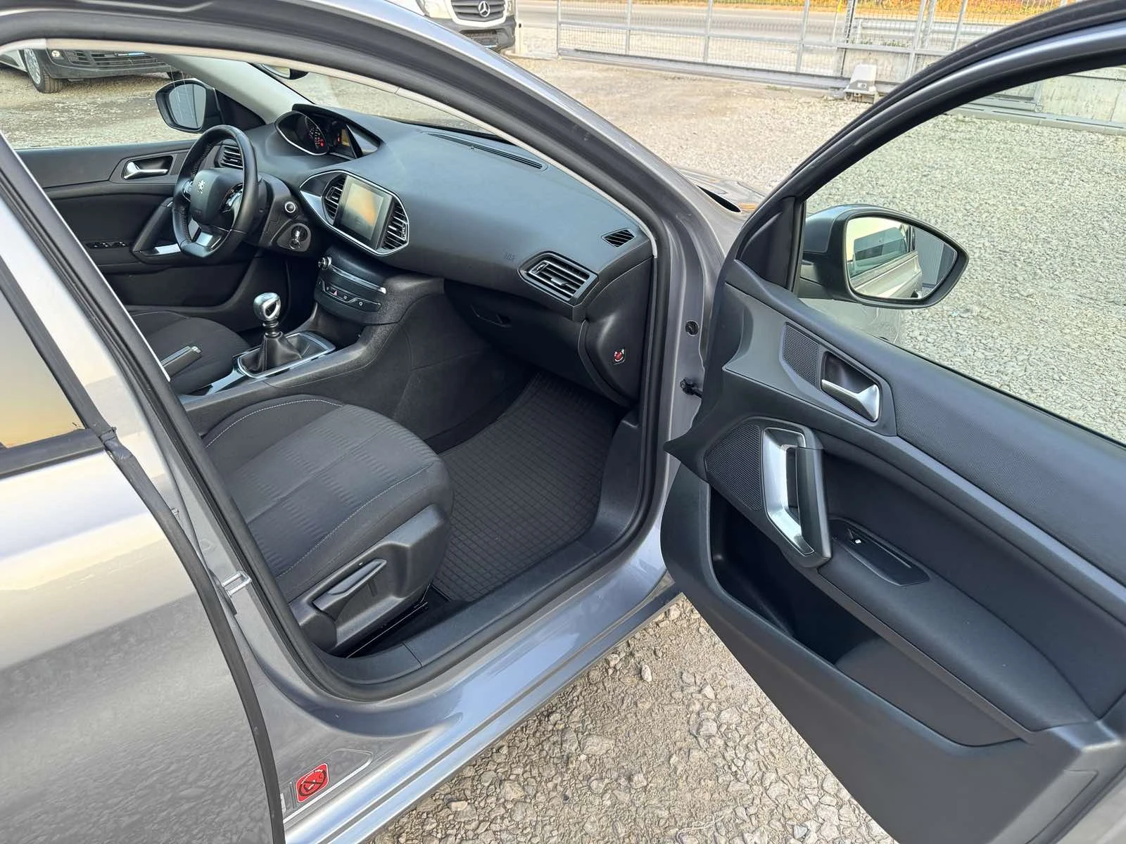 Peugeot 308 1.6HDI* TOP* KLIMATRONIK | Mobile.bg � ����������� 17