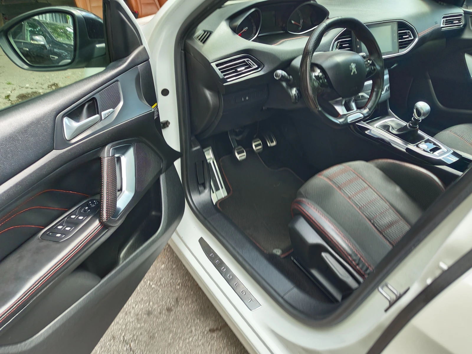 Peugeot 308 GT-LINE, снимка 4 - Автомобили и джипове - 55564465