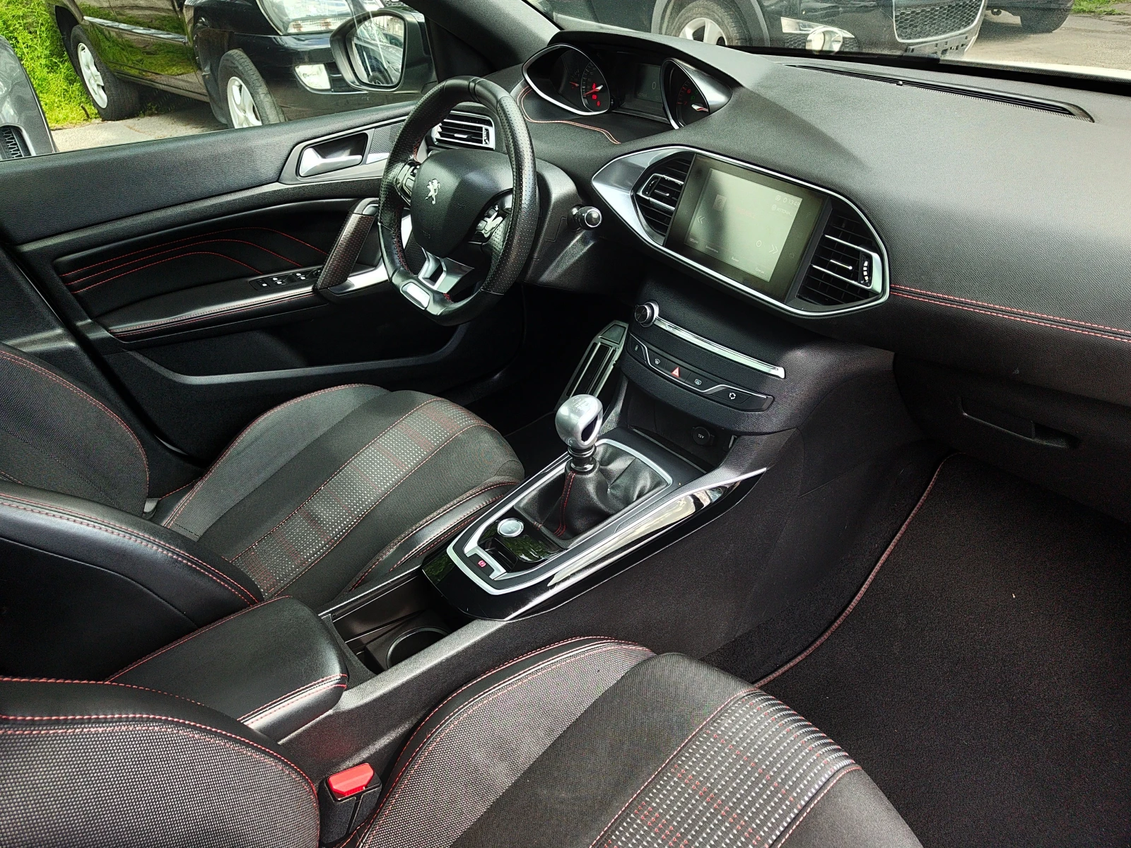 Peugeot 308 GT-LINE, снимка 12 - Автомобили и джипове - 55564465
