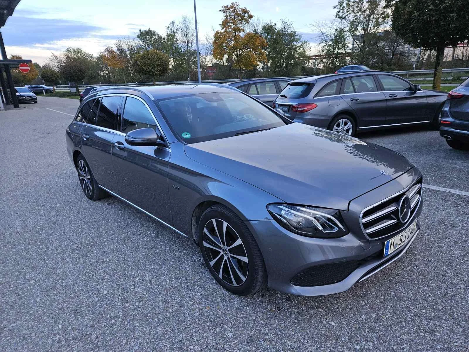 Mercedes-Benz E 300 E300DE Plug in hybrid, снимка 16 - Автомобили и джипове - 55697835