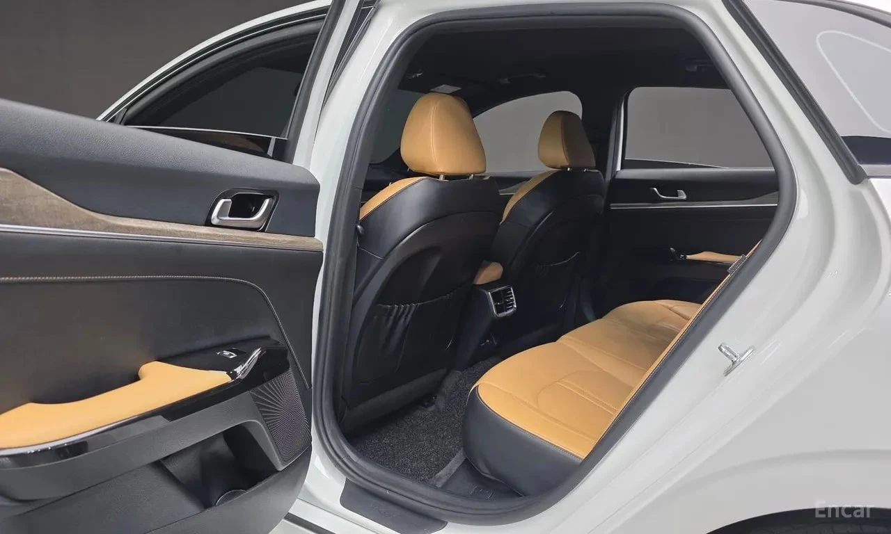 Kia K5 * 2.0 * КРАЙНА ЦЕНА ДО БЪЛГАРИЯ, снимка 17 - Автомобили и джипове - 55846158