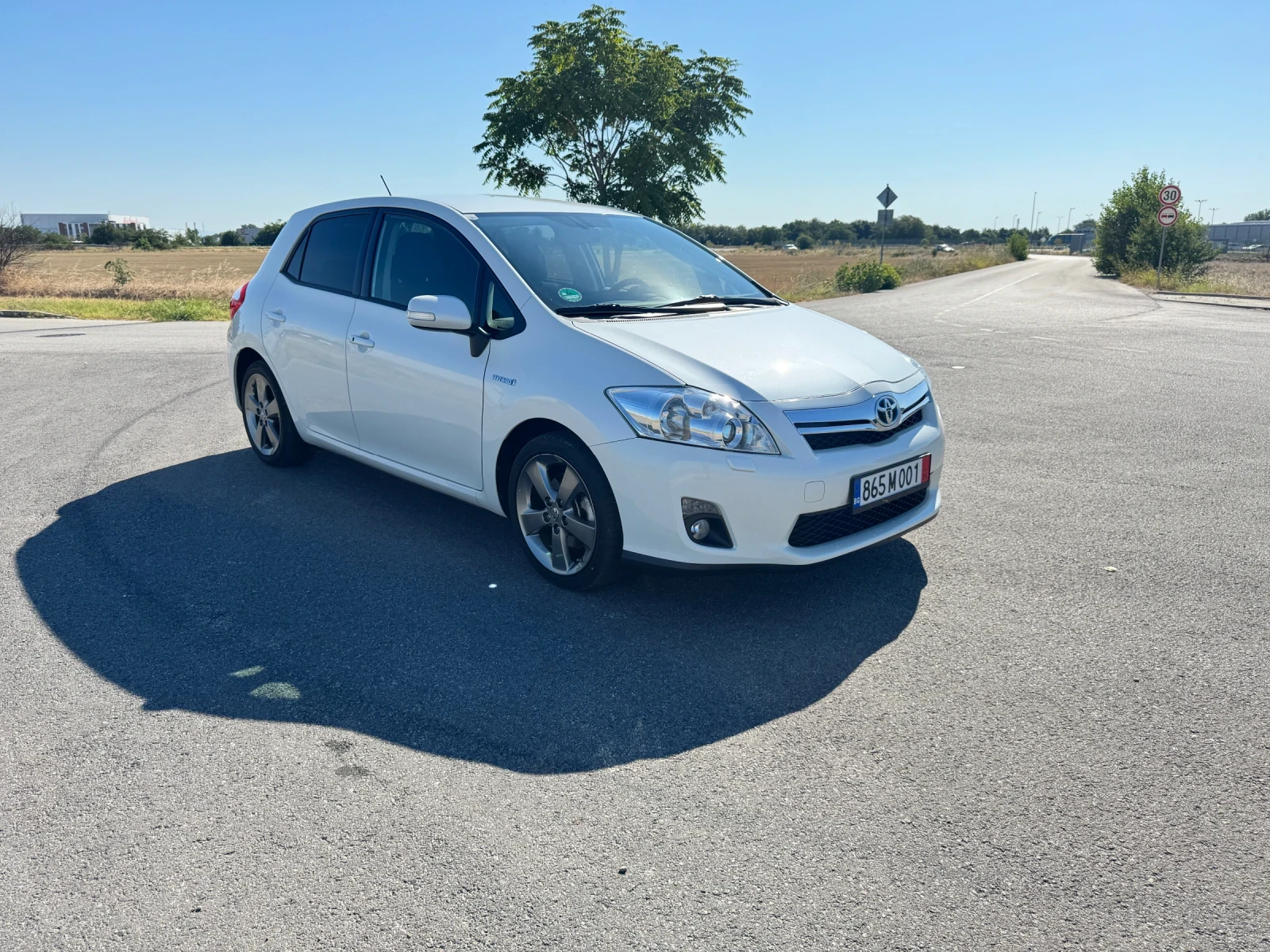 Toyota Auris 94000��. | Mobile.bg � ����������� 2