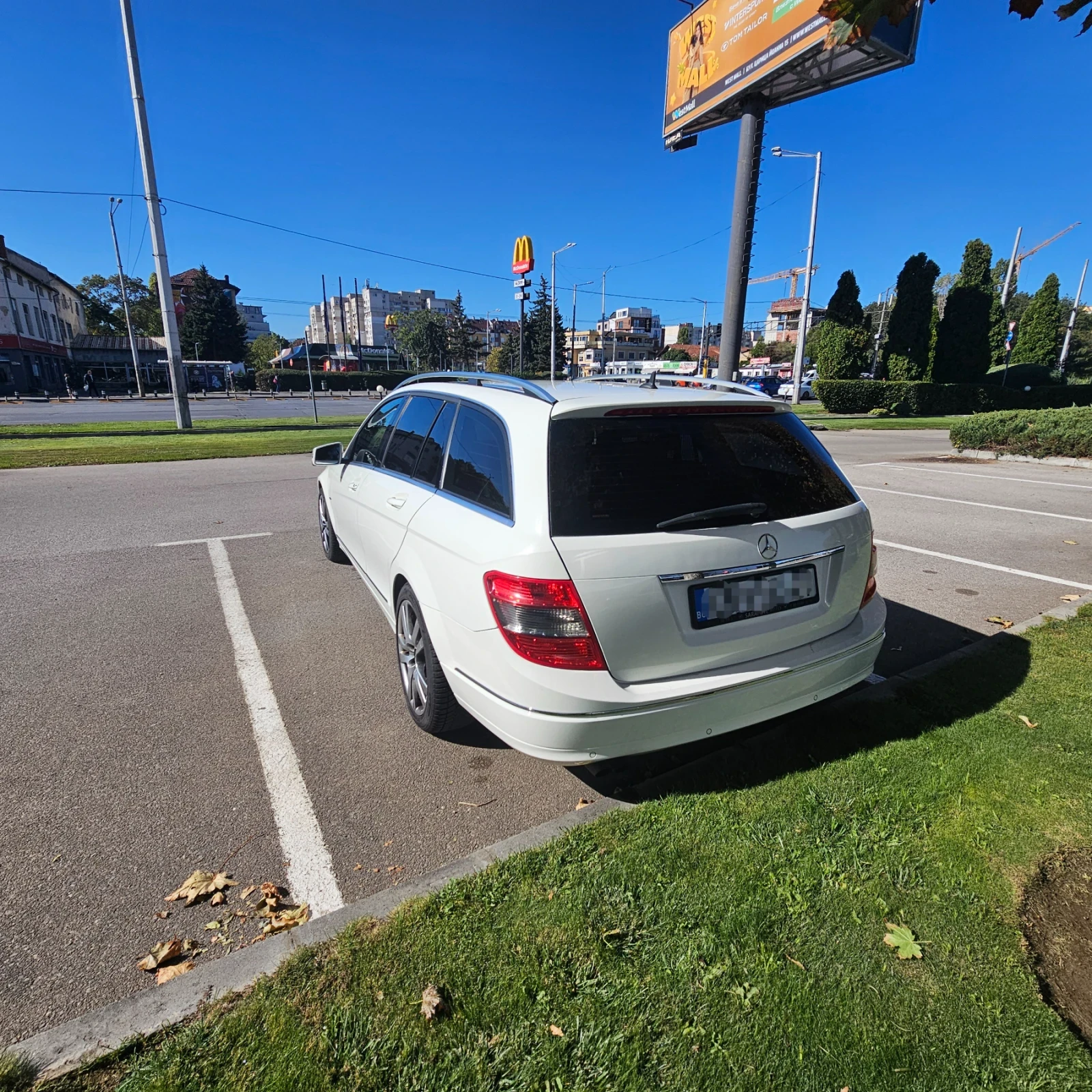 Mercedes-Benz C 180, снимка 2 - Автомобили и джипове - 56358293