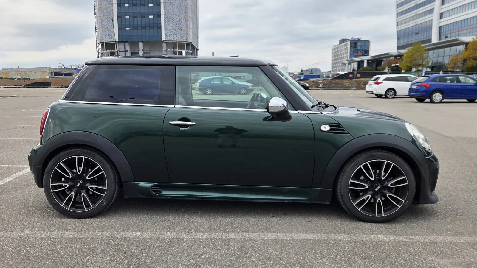Mini Cooper LCI facelift, снимка 9 - Автомобили и джипове - 56615146