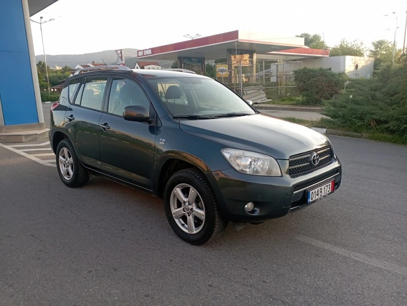 Toyota Rav4 D4D, снимка 3 - Автомобили и джипове - 46110923