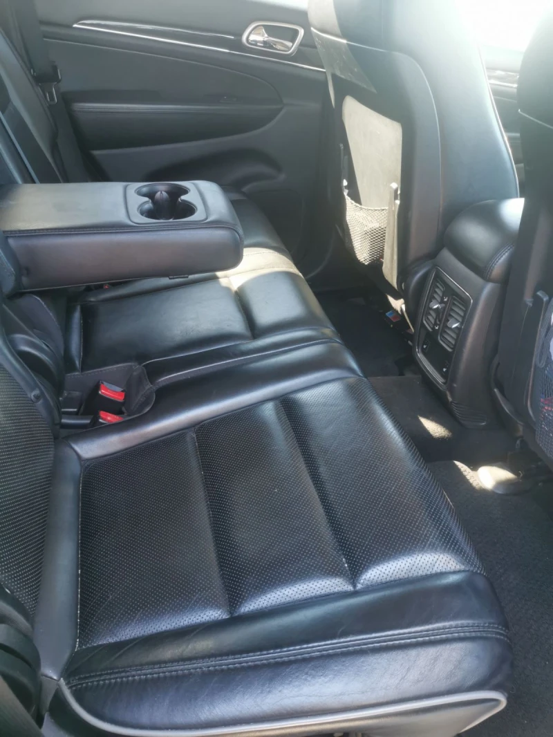 Jeep Grand cherokee 3.0 CRD OVERLAND, снимка 8 - Автомобили и джипове - 49884559