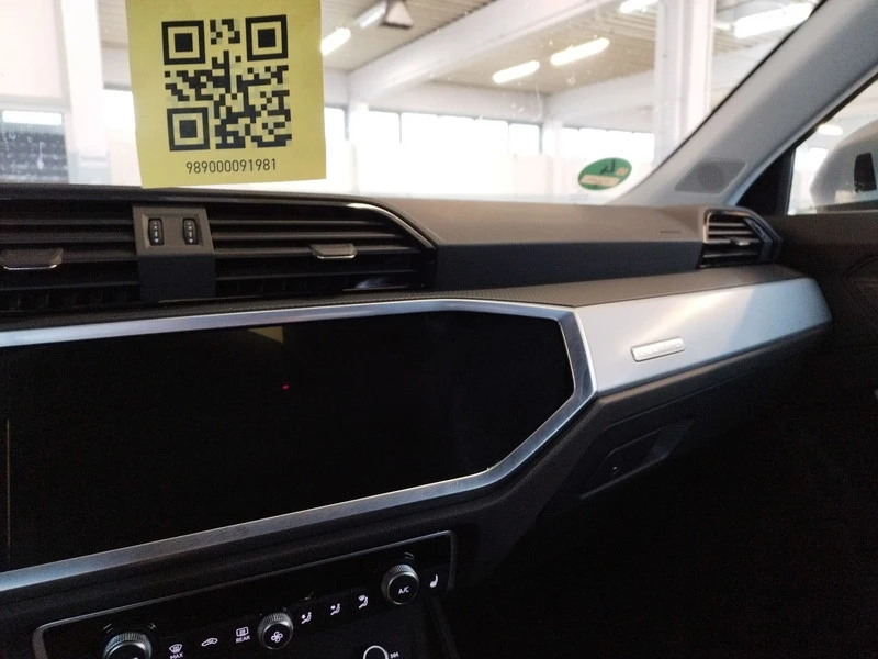 Audi Q3 Sportback Germany* Quattro S tronic* Aut.* LED* Kam.* Key Go, снимка 9 - Автомобили и джипове - 55062526