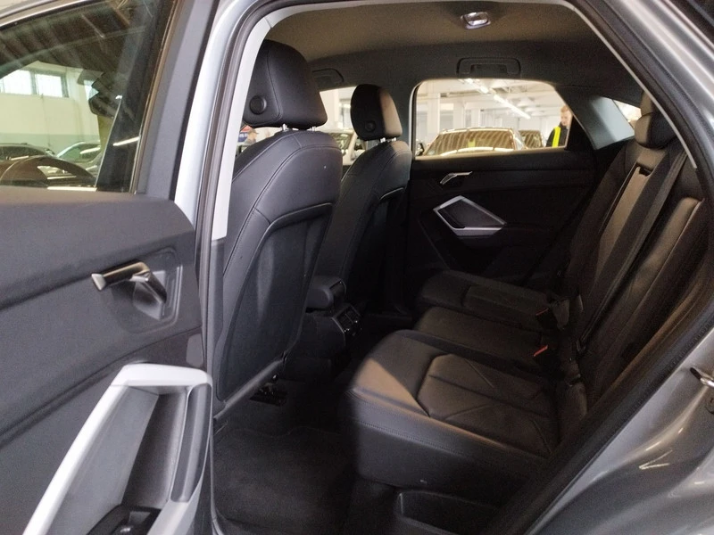 Audi Q3 Sportback Germany* Quattro S tronic* Aut.* LED* Kam.* Key Go, снимка 11 - Автомобили и джипове - 55062526
