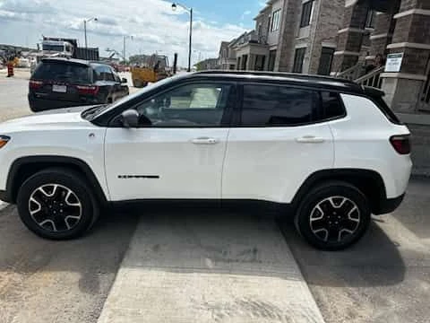 Jeep Compass * Trailhawk * CARFAX * ОПЦИЯ ЗА ФИНАНСИРАНЕ, снимка 2 - Автомобили и джипове - 55578892