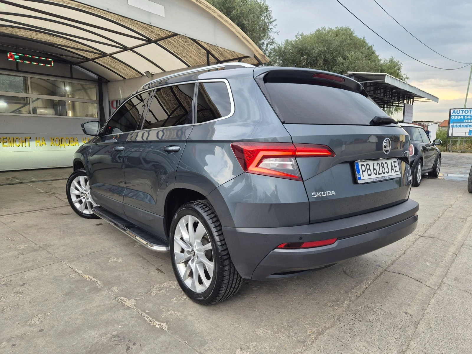 Skoda Karoq 1.6TDI Дистроник, Панорама, Подгрев, Печка - изображение 8