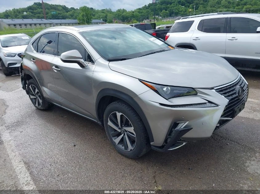 Lexus NX 300  - изображение 2