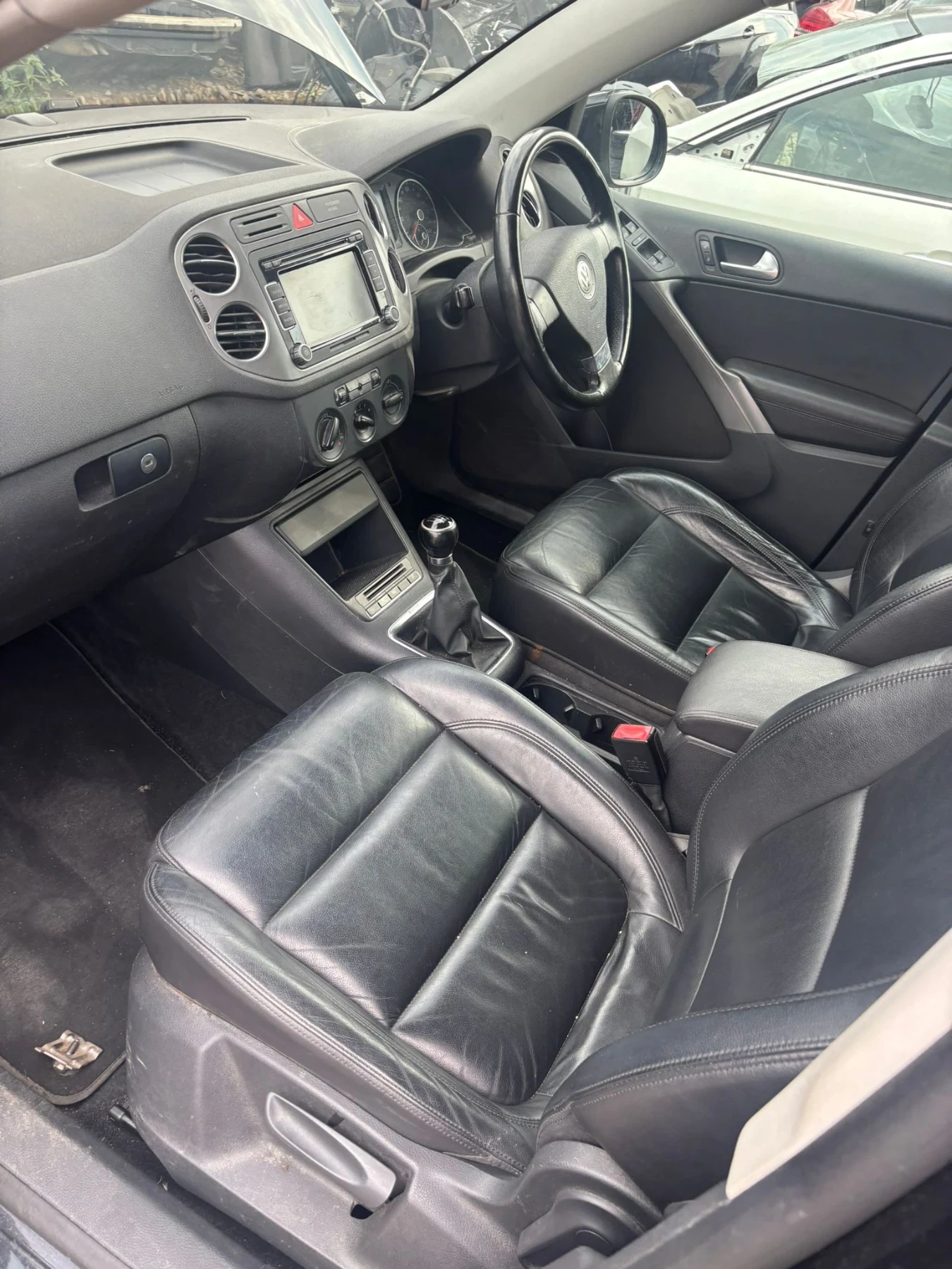 VW Tiguan 2.0TDI-Koja-Navi - изображение 8