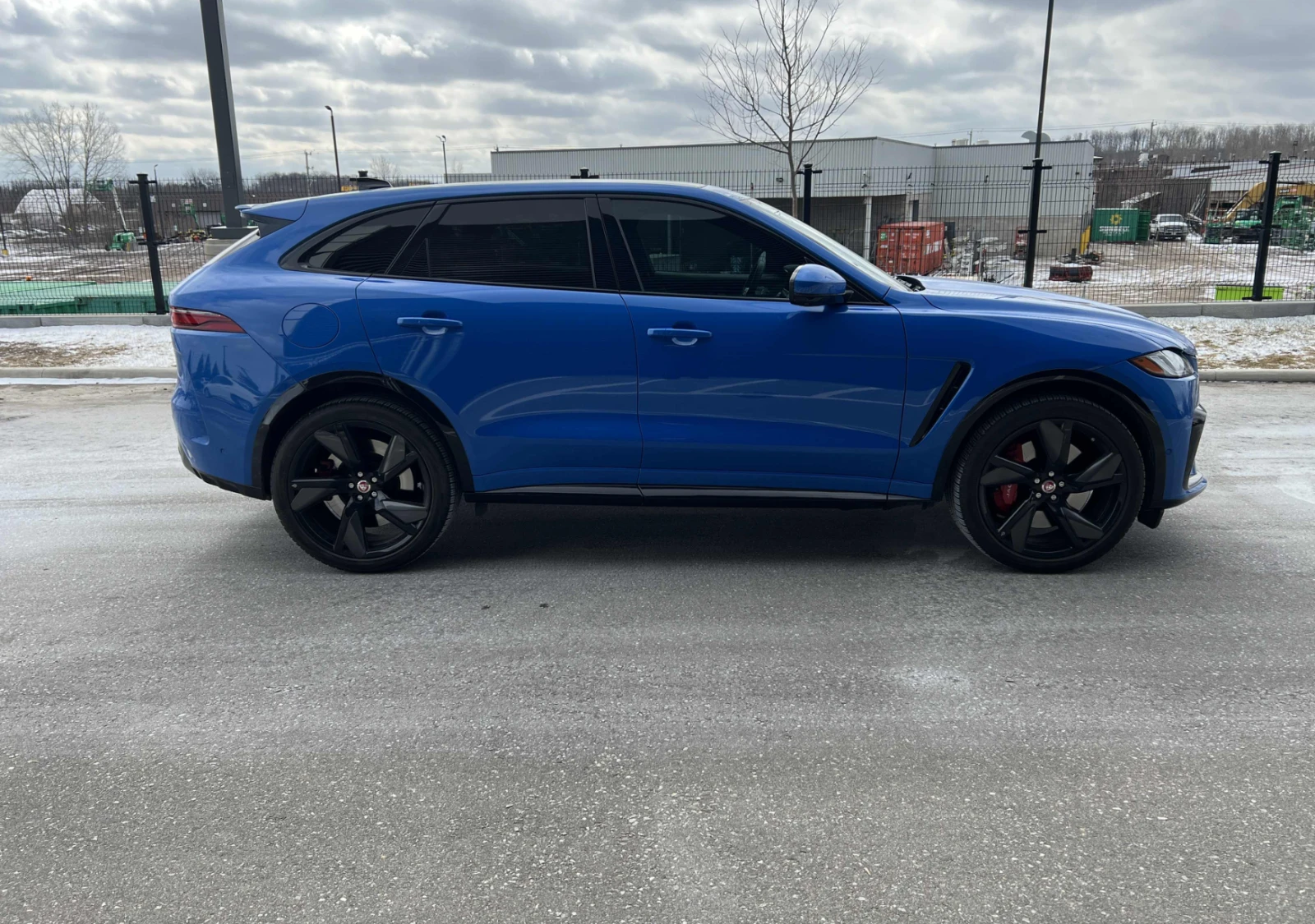 Jaguar F-PACE SVR* Auto, AWD, 5.0L 8cyl* CARFAX, снимка 4 - Автомобили и джипове - 53892920