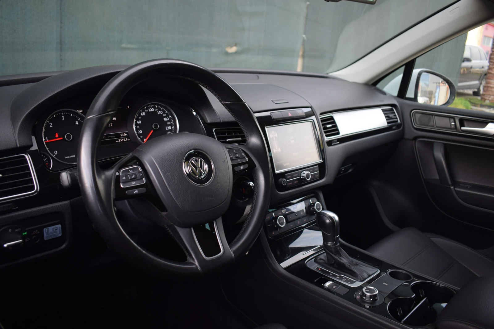 VW Touareg 3.0  TDI  245, снимка 8 - Автомобили и джипове - 54302648