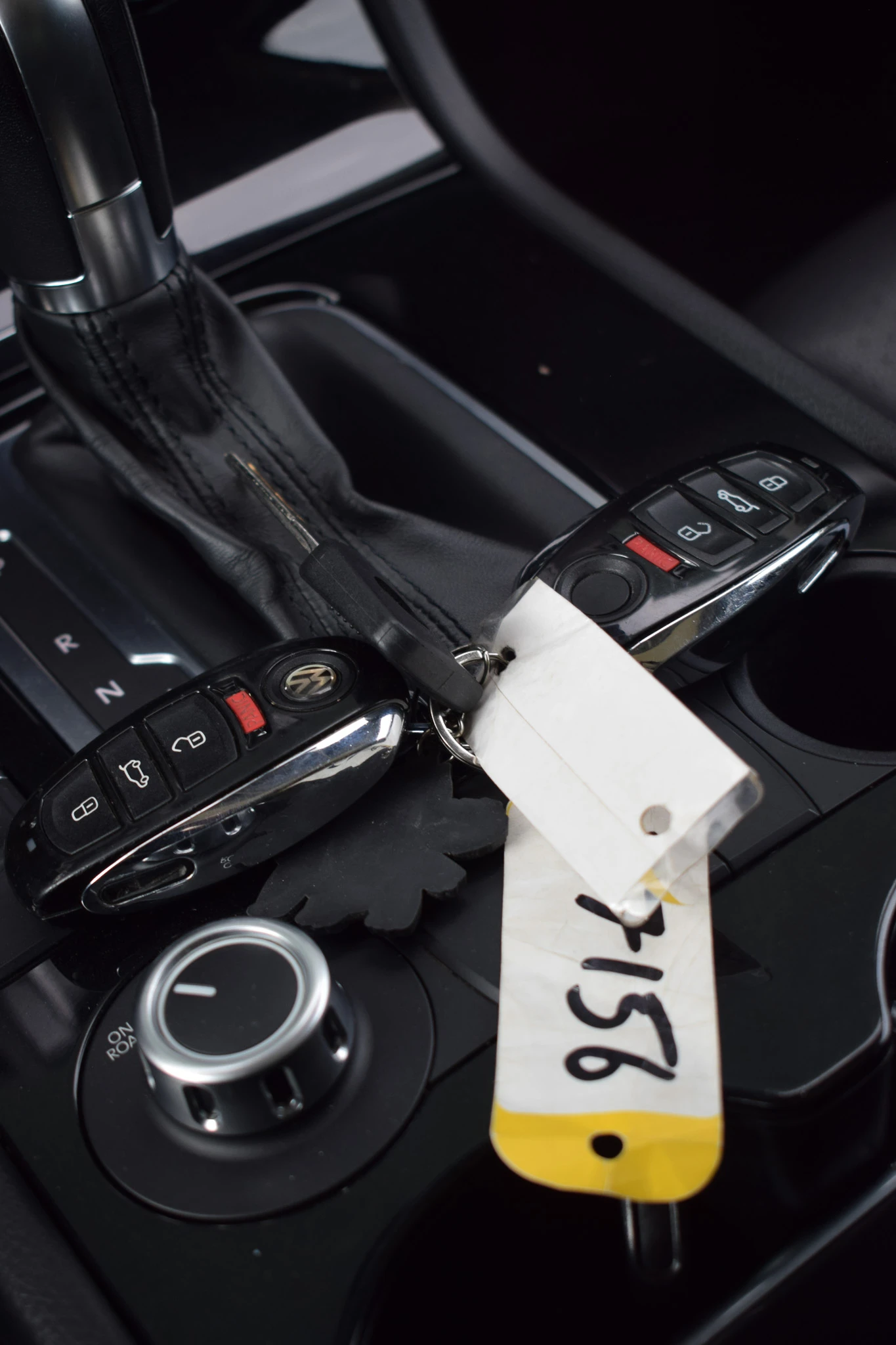 VW Touareg 3.0  TDI  245, снимка 14 - Автомобили и джипове - 54302648