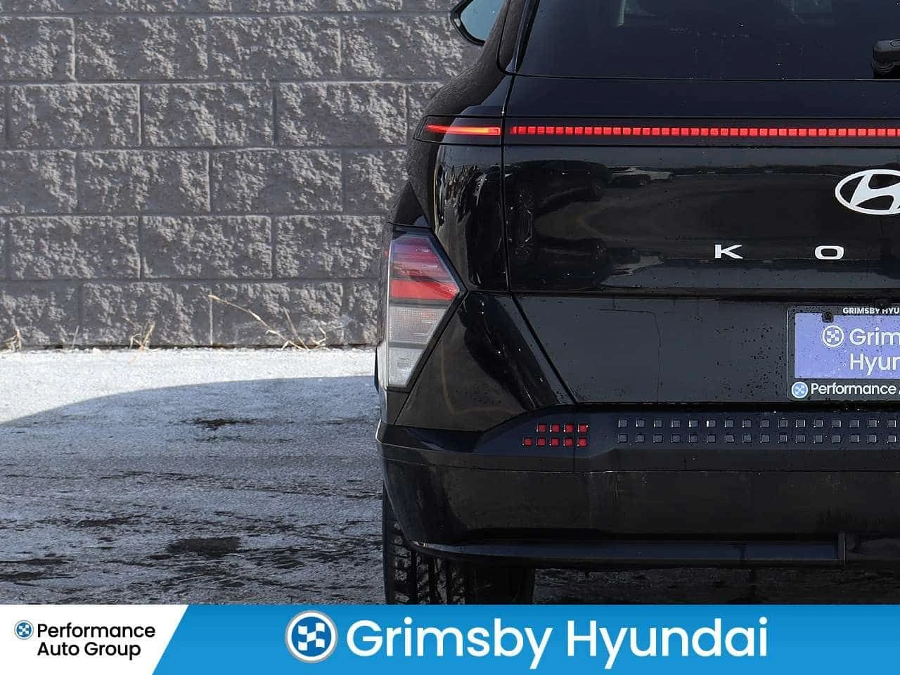 Hyundai Kona Preferred Trend | FWD | Leather | Sunroof  CARFAX, снимка 10 - Автомобили и джипове - 54962493