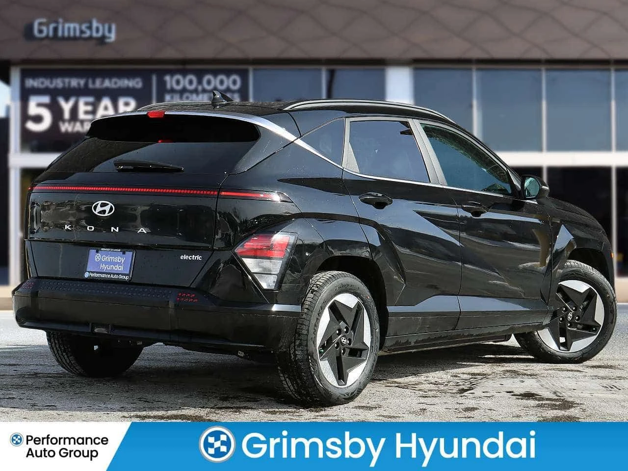 Hyundai Kona Preferred Trend | FWD | Leather | Sunroof  CARFAX, снимка 2 - Автомобили и джипове - 54962493