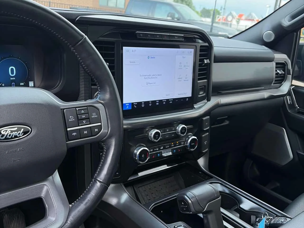 Ford F150 * LARIAT 4WD SuperCrew 5.5' Box * CARFAX * ОПЦ, снимка 9 - Автомобили и джипове - 55224155