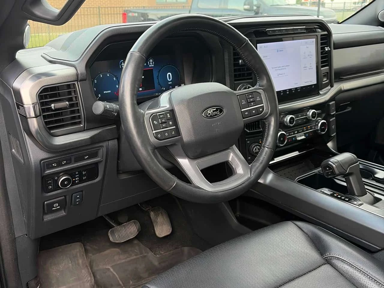 Ford F150 * LARIAT 4WD SuperCrew 5.5' Box * CARFAX * ОПЦ, снимка 5 - Автомобили и джипове - 55224155