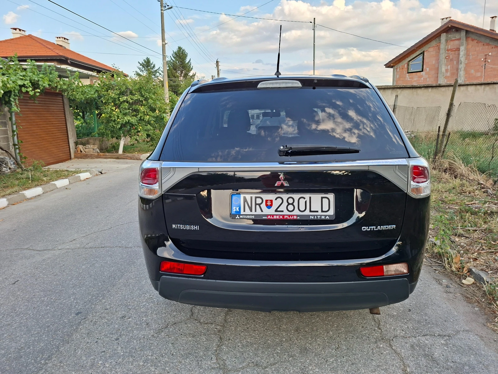 Mitsubishi Outlander 2.2 DI-D 4x4, 7 местна, снимка 6 - Автомобили и джипове - 55616995