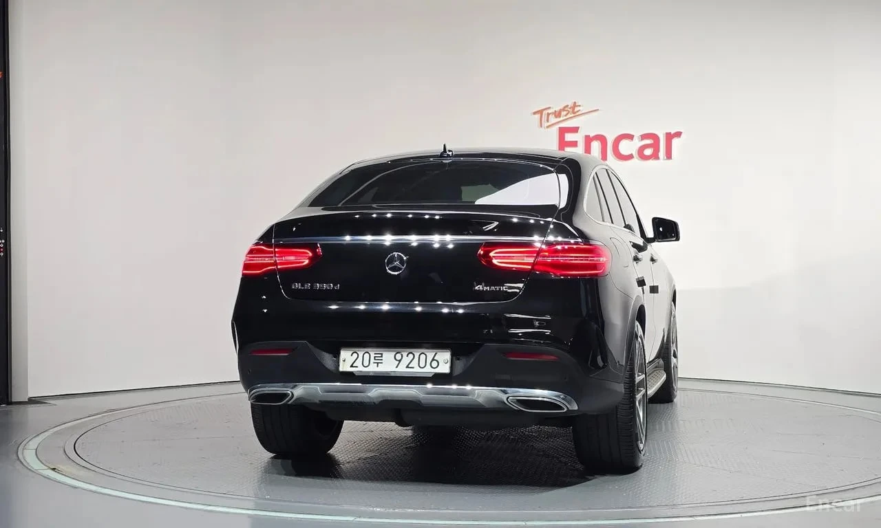 Mercedes-Benz GLE 350 * АВТОКРЕДИТ БЕЗ ПЪРВОНАЧАЛНА ВНОСКА * , снимка 4 - Автомобили и джипове - 55991487