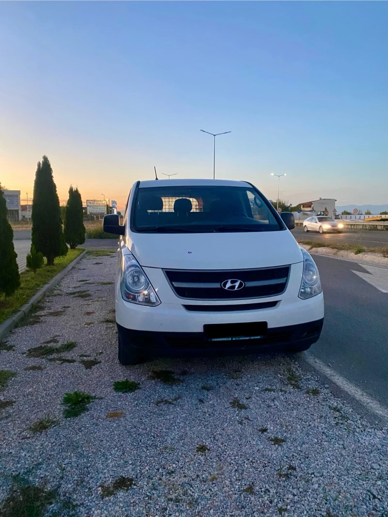 Hyundai H1, снимка 1 - Бусове и автобуси - 47501604